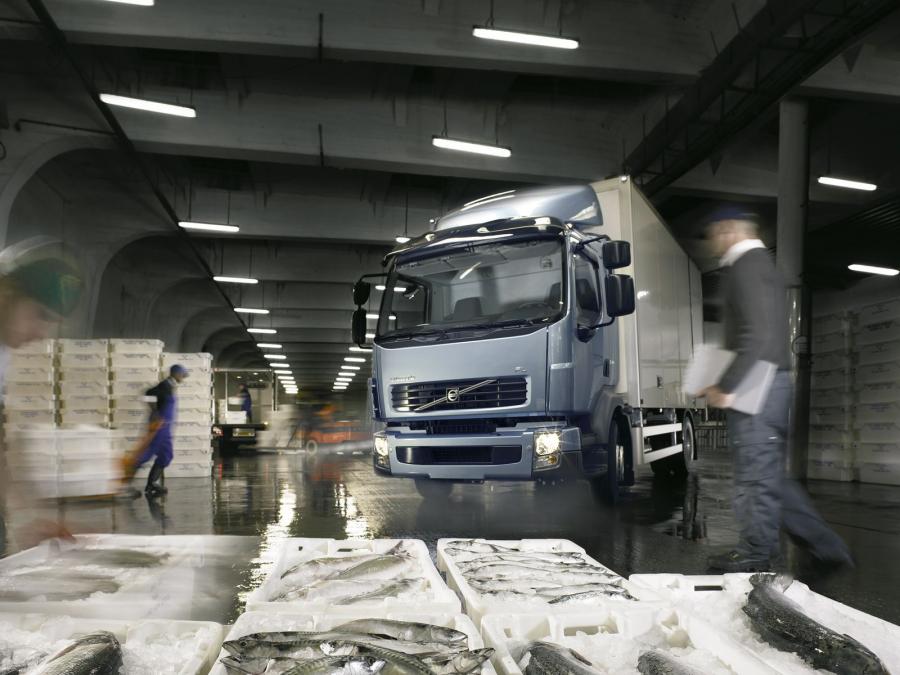 Volvo FL 2006 года  (фото 3 из 13)